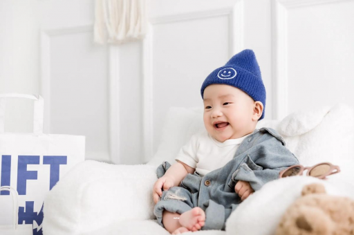 河源宝宝多久开始攒肚