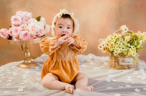 河源四个月宝宝放屁很臭